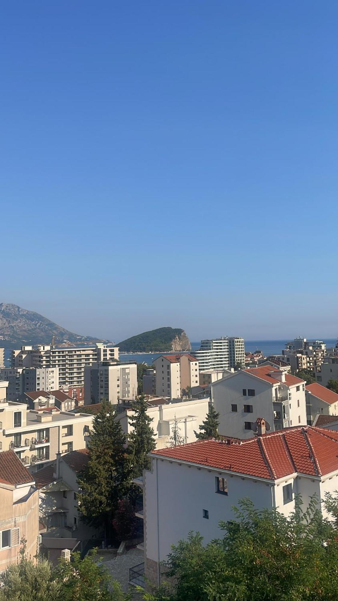 Sea View *